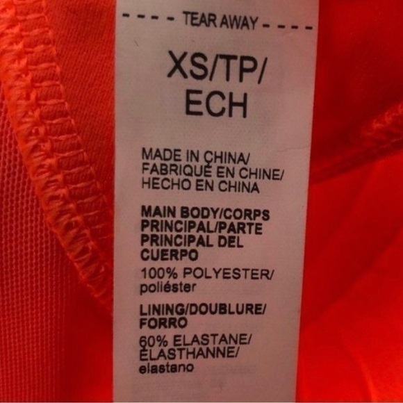 UNDER Armour Sports Bra. New With Tags Attached. - Picture 8 of 9